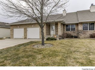 7007 Preston Dr, Springfield, IL 62711