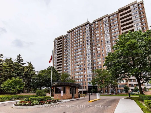 100 County Court Blvd #1604, Brampton, ON L6W 3X1