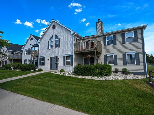 Pewaukee WI Condos & Apartments For Sale - 13 Listings | Zillow