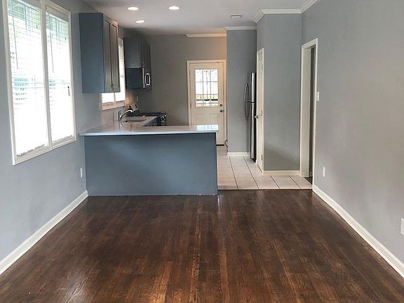 4th image of 1284 Snowden Ave