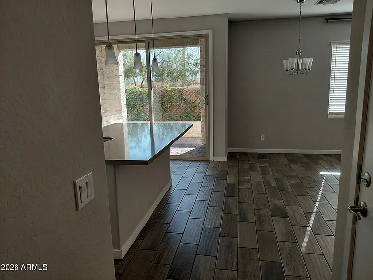 715 N Sparrow Dr — Photo 11