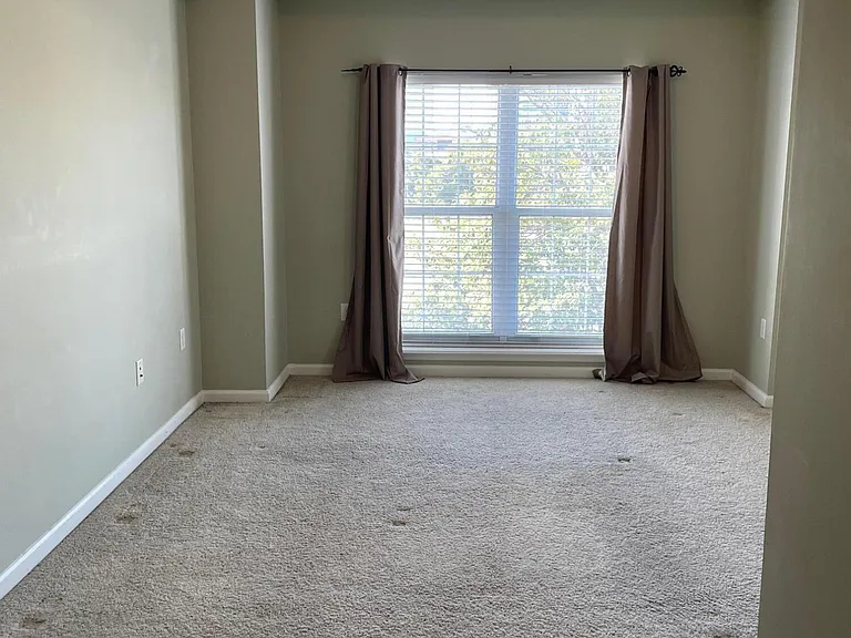 400 E Bay St #202 — Photo 24