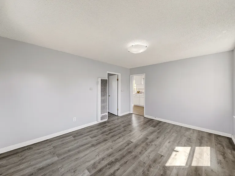 15053 Howellhurst Dr #1/2 — Photo 11