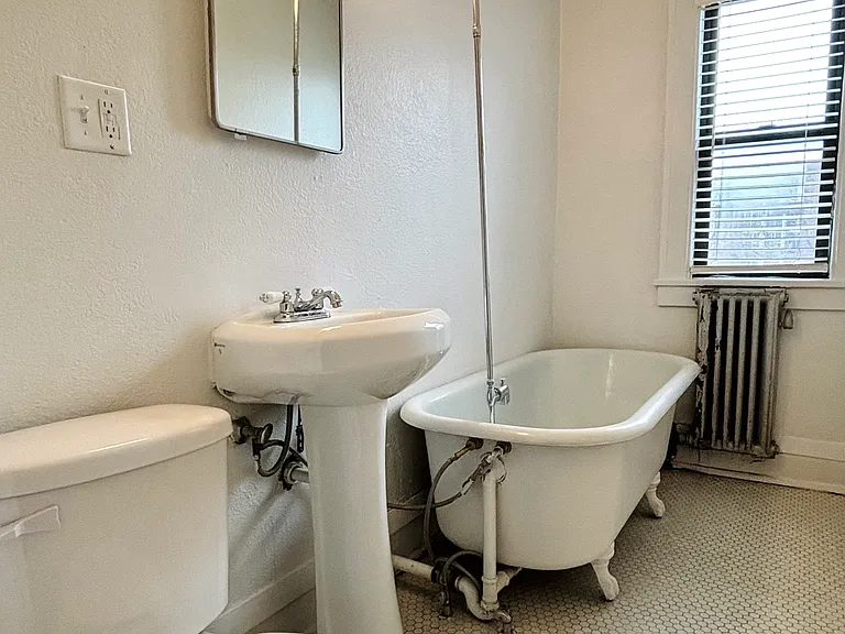 Stevens Square Apartments — Photo 73
