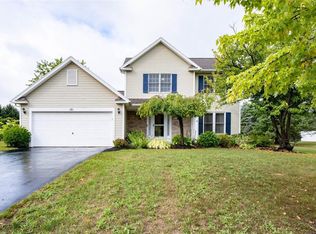 181 Kemp Dr, Macedon, NY 14502