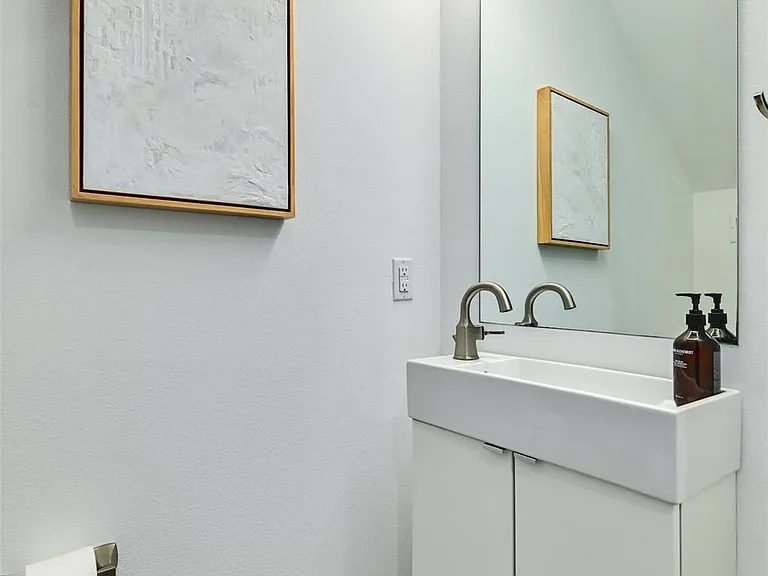 1131 Map St #2 — Photo 15