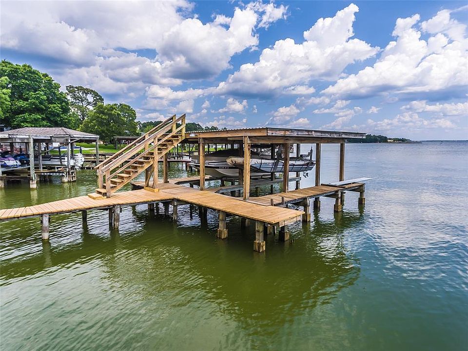 1st image of 186 Lakeside Dr