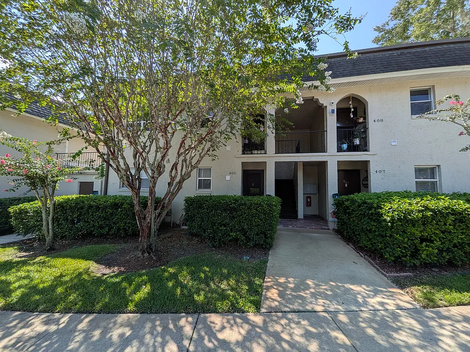 405 E San Sebastian Ct #405