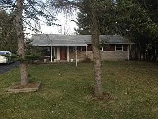 109 Chadborne Ct — Photo 1