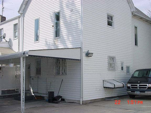4th image of 7820 90th Ave