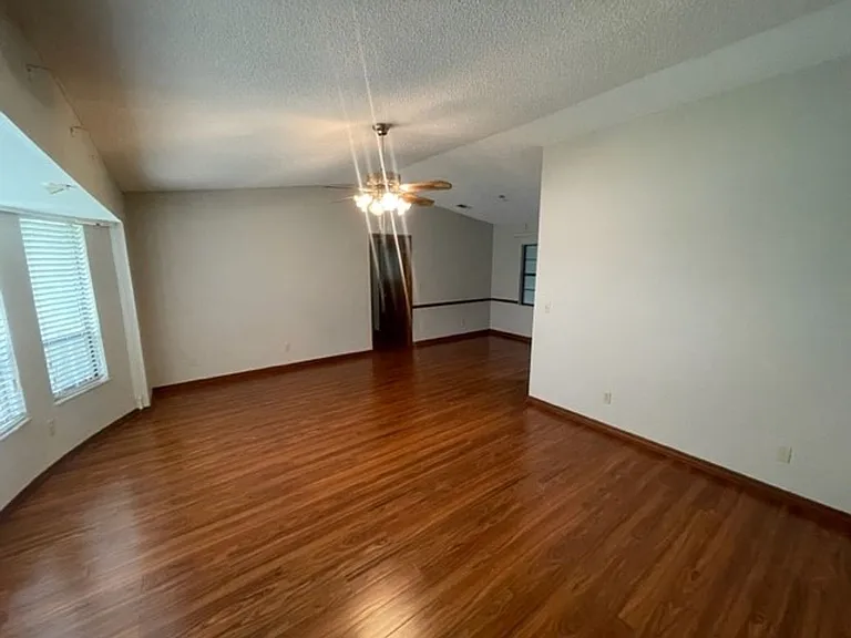 356 Pipit St NE — Photo 9