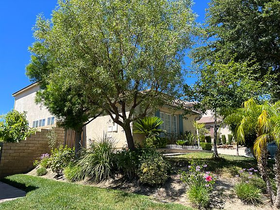 3rd image of 26526 Beecher Ln