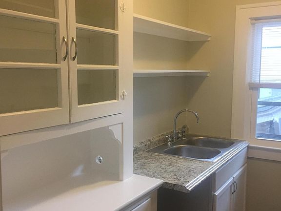 3rd image of 620 Eastern Pkwy APT 1
