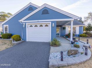 10 Hastings Ct, Forked River, NJ