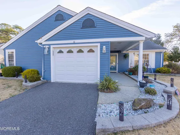 10 Hastings Court, Forked River, NJ 08731