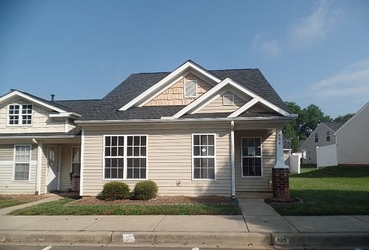 1st image of 454 Lexie Ln