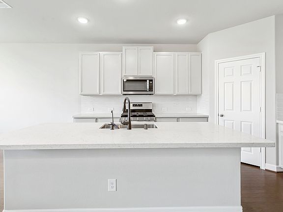 Westland Ranch - Oxford Interior Image 2