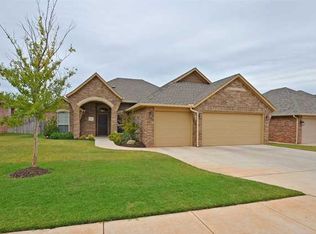 3820 Wickersham Dr, Edmond, OK 73013