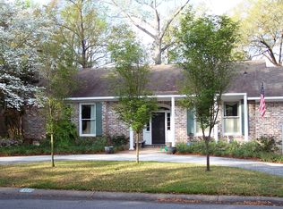 212 Lakeview Dr, Summerville, SC 29485