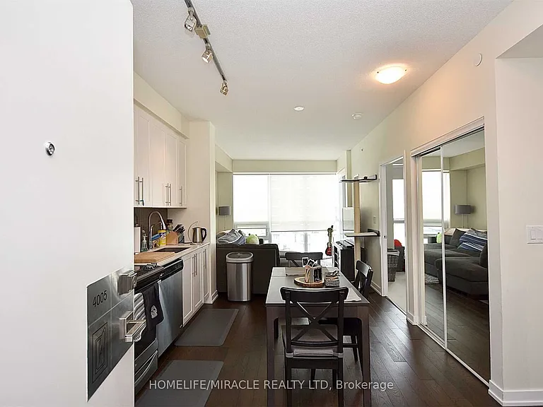 510 Curran Pl #4005 — Photo 3
