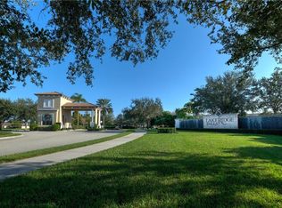 4281 Cascade Falls Dr, Sarasota, FL 34243