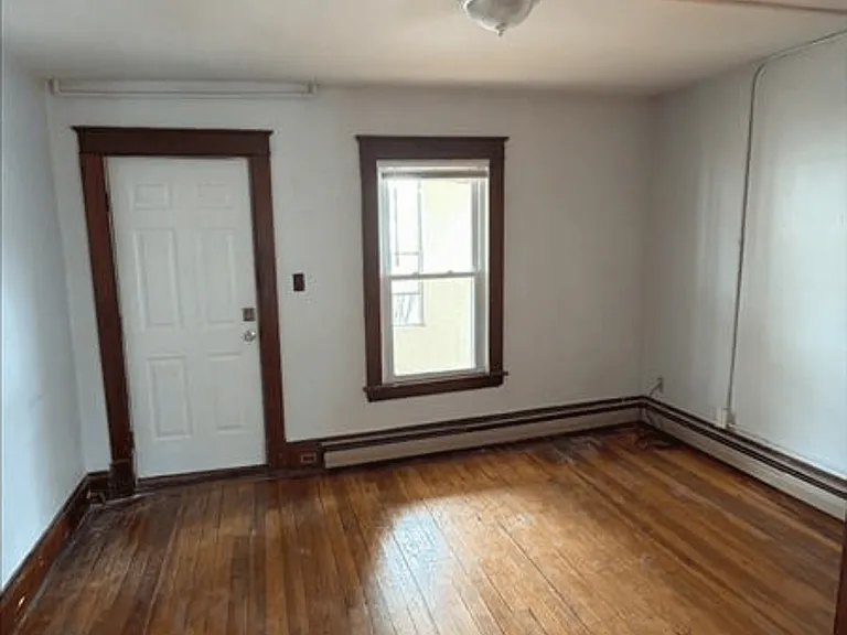 201 Waldo St — Photo 7