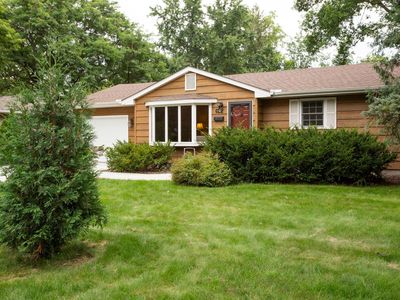 622 Sunset Ln, River Falls, WI, 54022