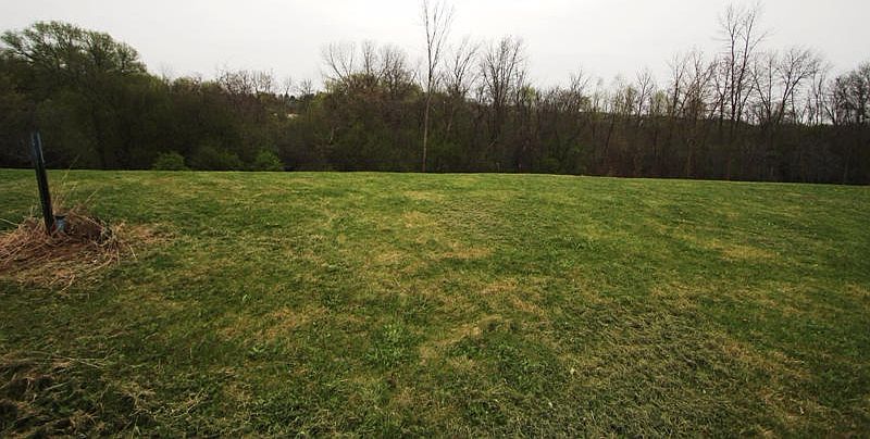 2nd image of 105 Chapel Hill Dr