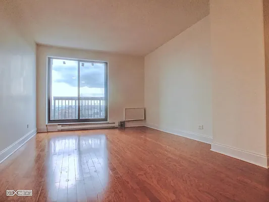 Rented by Citi Habitats | media 26