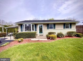 1682 Mount Hope Ave, Pottsville, PA 17901