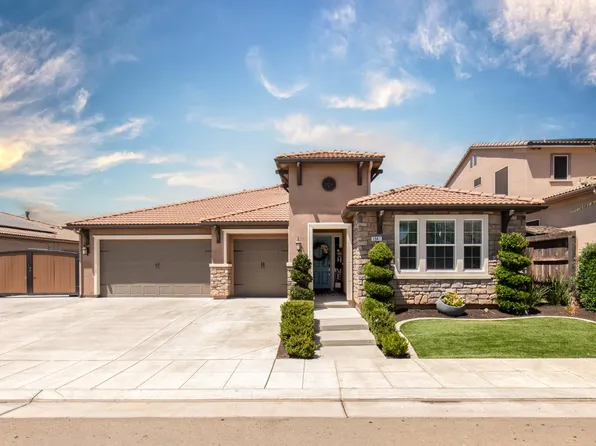 3941 Sussex Ave, Clovis, CA 93619
