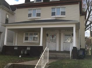 1056 Ridge Ave, Coraopolis, PA 15108