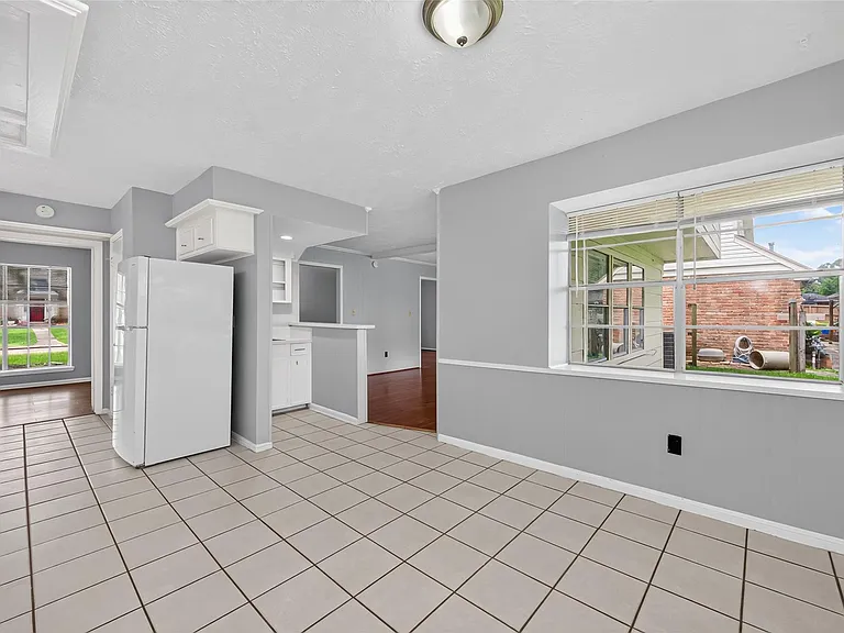 5703 Green Timbers Dr — Photo 17