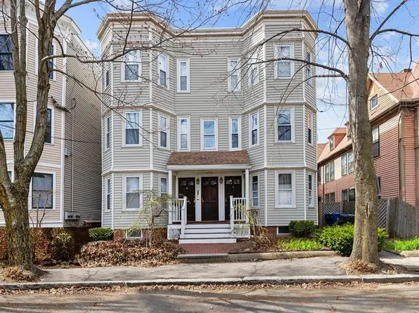 29-33 Regent St #2R, Cambridge, MA 02140