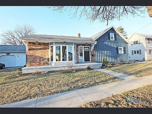 528 W North St, Fostoria, OH 44830