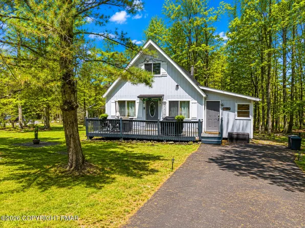 8940 Deerfield Rd, Tobyhanna, PA 18466