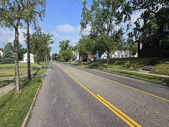 5th image of 17300 Libby Rd