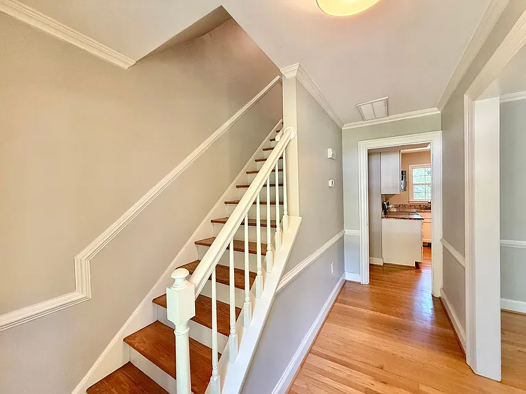 808 Buckle Ct — Photo 4