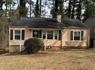 2120 Penrose Dr, East Pt, GA 30344