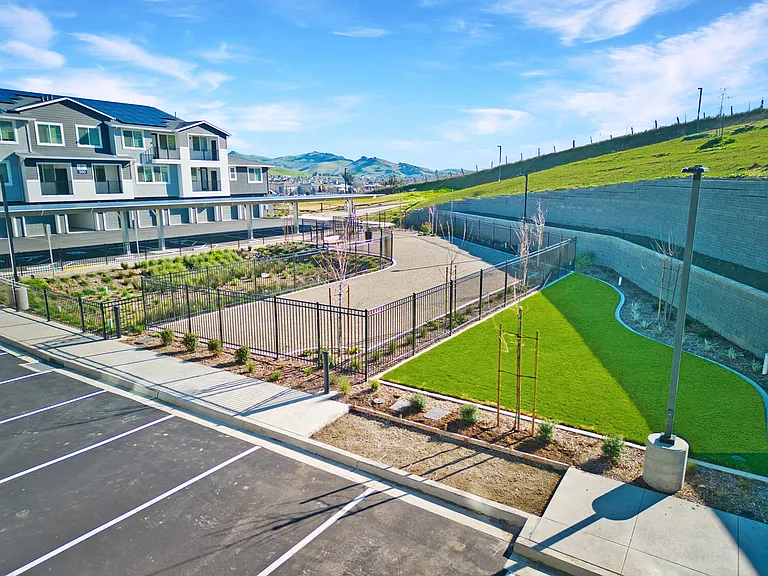 Domaine at Napa Junction — Photo 40