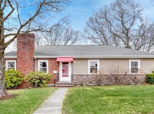 65 Norton Dr, Norwood, MA 02062