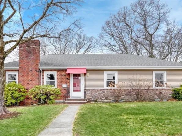 65 Norton Dr, Norwood, MA 02062