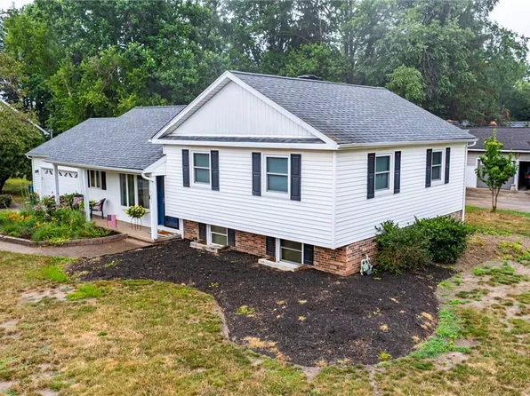 4292 W Bend Dr, Willoughby, OH 44094