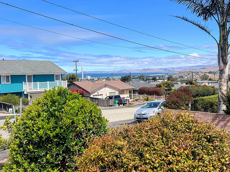 446 Tulare Ave — Photo 12