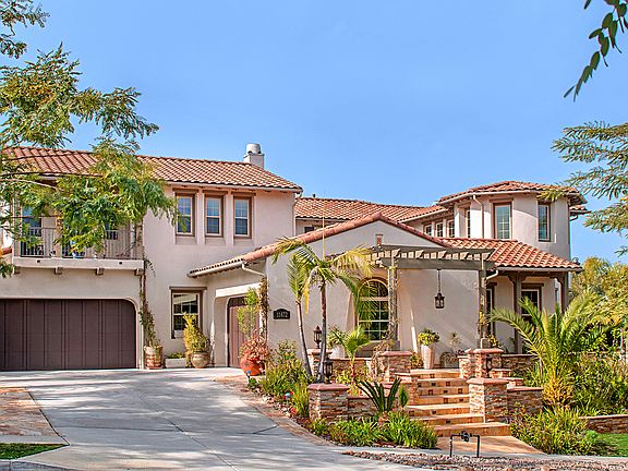 4th image of 11472 Edgewood Pl