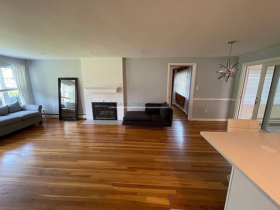 5th image of 22 Augustus Rd