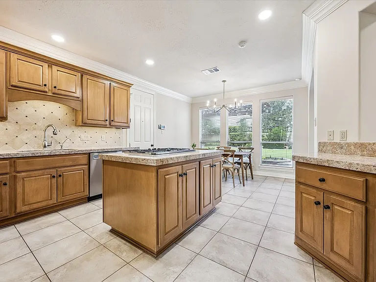 2210 Bywater Dr — Photo 20