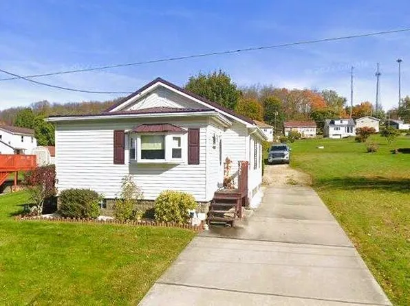 993 Cushon St, Johnstown, PA 15902