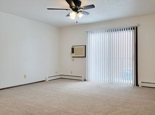 Park Apartments - 1105, Jamestown, ND 58401