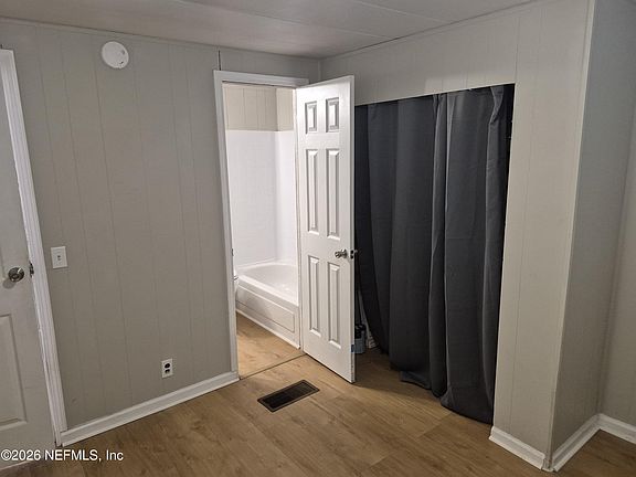 4th image of 2861 ROBERT Street